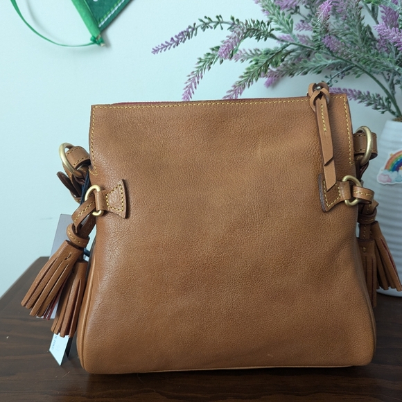 NWT Dooney and Bourke Florentine natural tassel shoulder bag - Picture 2 of 9